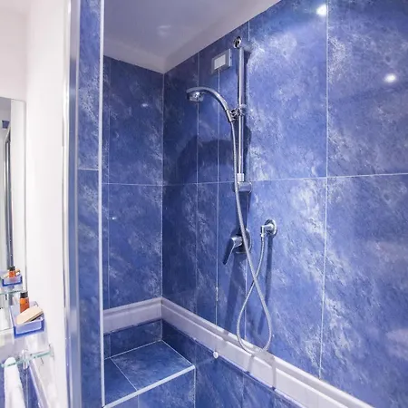 Bbqueen לינה וארוחת בוקר רומא